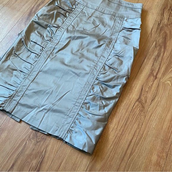 Nanette Leepore Tan Ruched Pencil Skirt Back slit Women’s Size - Picture 7 of 16